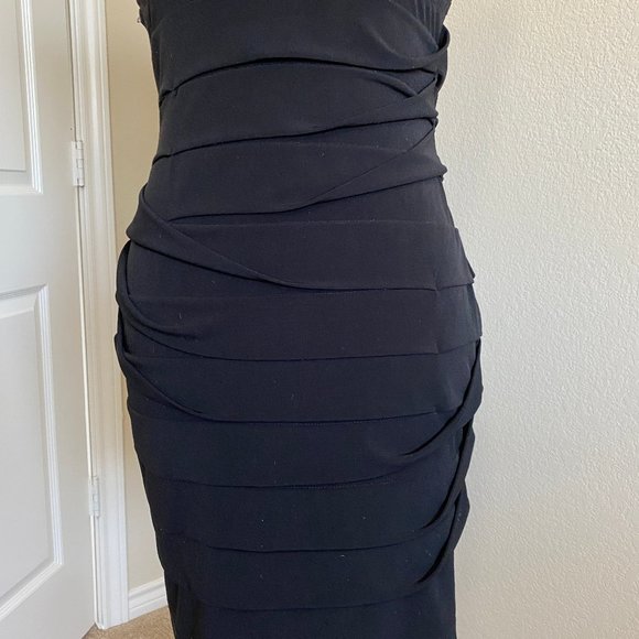 Dress - Picture 4 of 6